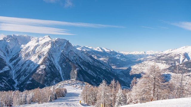 Die Alpe Rosswald im Wallis, Skifahren, Winterwandern, Schneeschuhlaufen, Panorama, Sonne, Ruhe, Erholung